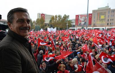 BİNLERCE ESKİŞEHİRLİ CUMHURİYET İÇİN YÜRÜDÜ